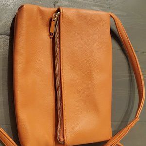 Orange Body Crossbag